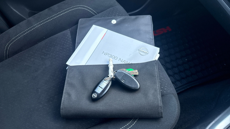 Nissan Navara Np300 Diesel Double Cab Pick Up N-Connecta 2.3dCi 190 4WD